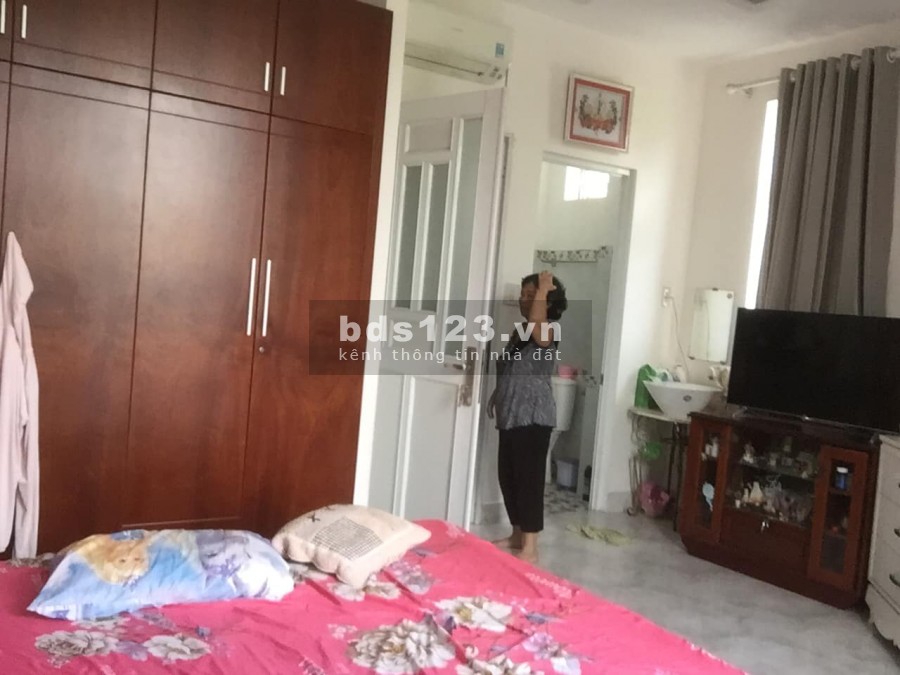 Vuông hơn tờ A4 đường Đặng Thùy Trâm, 1 trệt, 2 lầu, giá chỉ 11 Tỷ 5