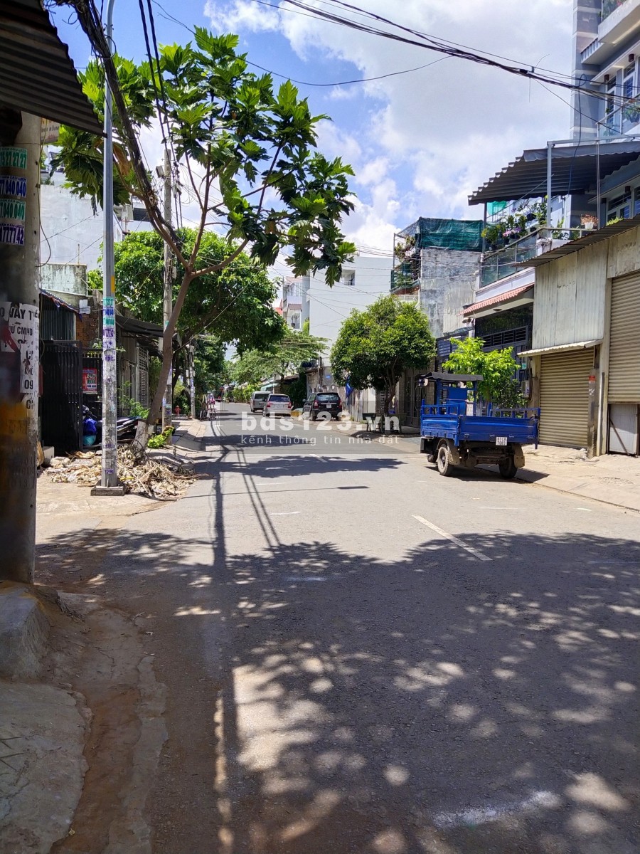 Bán nhà mặt tiền đường số 13, Quận Bình Tân diện tích 85m2, giá 5 TỶ 5