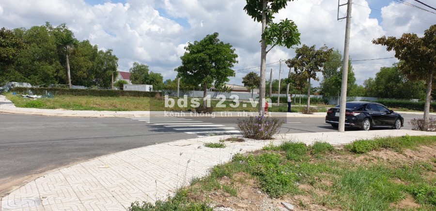 Gia đình bán đất diện tích 1000m2 đất sân bay lộc an, gần khu công nghiệp đất đỏ