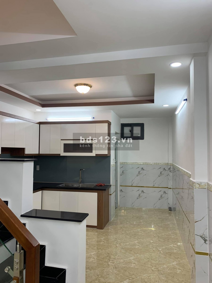 Bán nhà hẻm 1 xẹt Dạ Nam phường 3, Quận 8, 4. tầng đúc, giá bán chỉ 6.7 tỷ, lhcc