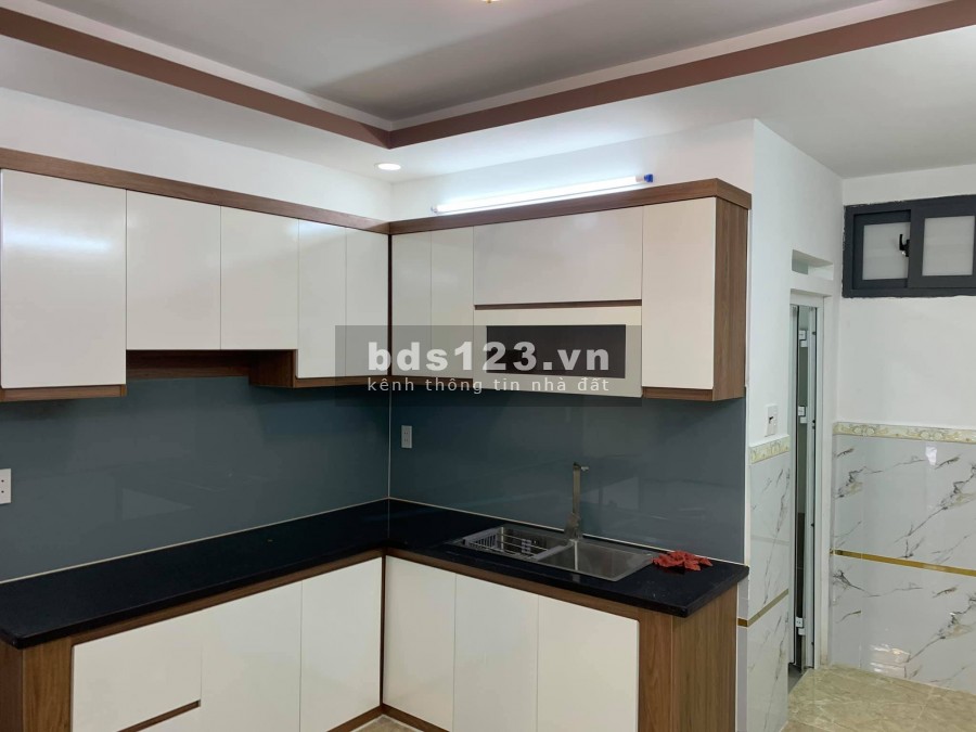 Bán nhà hẻm 1 xẹt Dạ Nam phường 3, Quận 8, 4. tầng đúc, giá bán chỉ 6.7 tỷ, lhcc