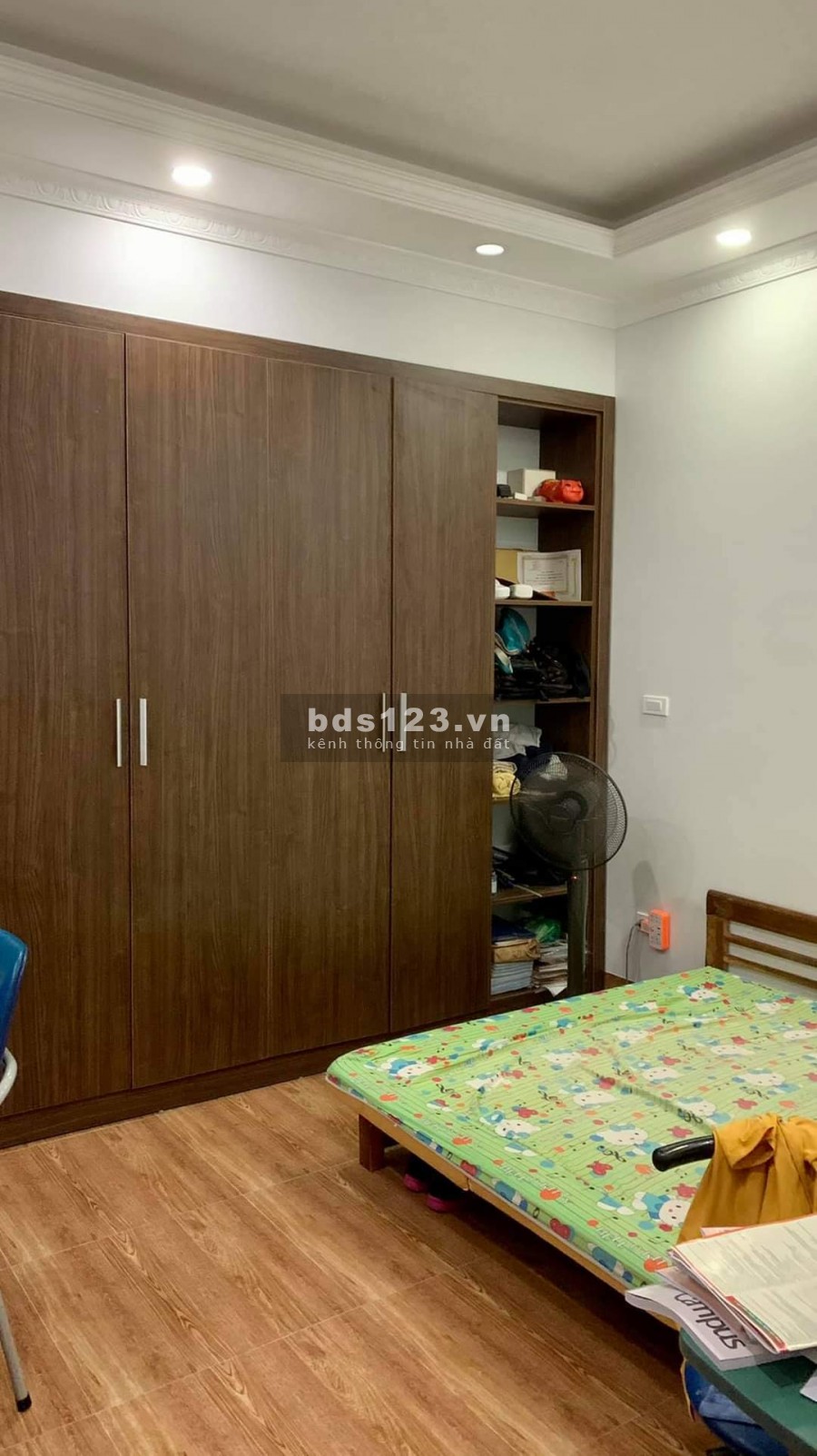 Cần sang nhượng Nhà 42m siêu đẹp phố Xã Đàn 2. ngõ trước nhà 3m