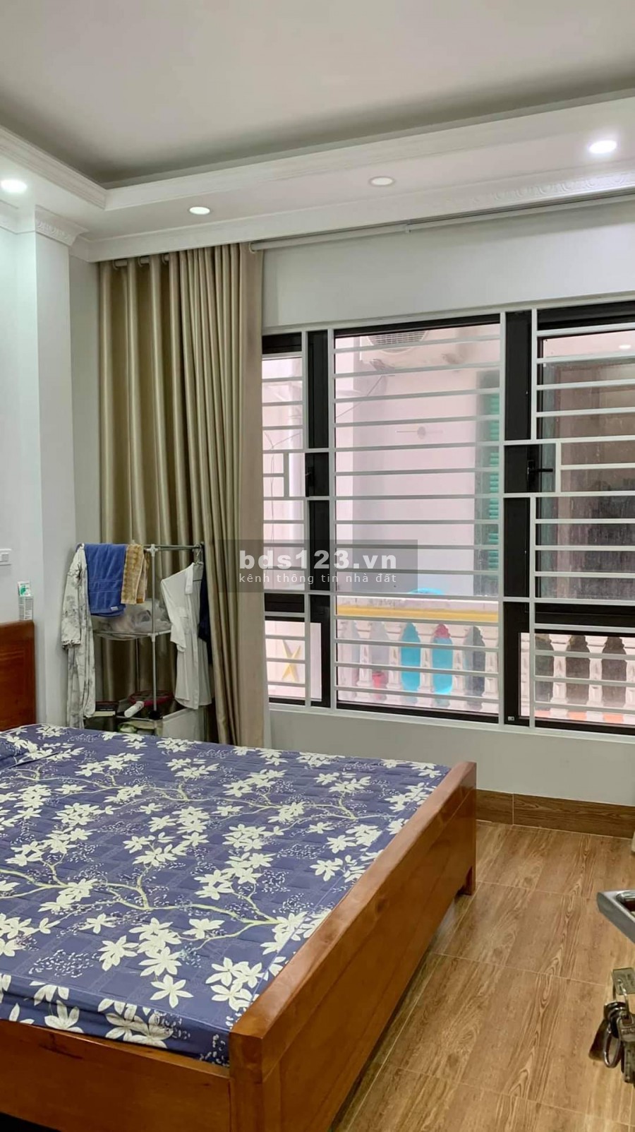 Cần sang nhượng Nhà 42m siêu đẹp phố Xã Đàn 2. ngõ trước nhà 3m