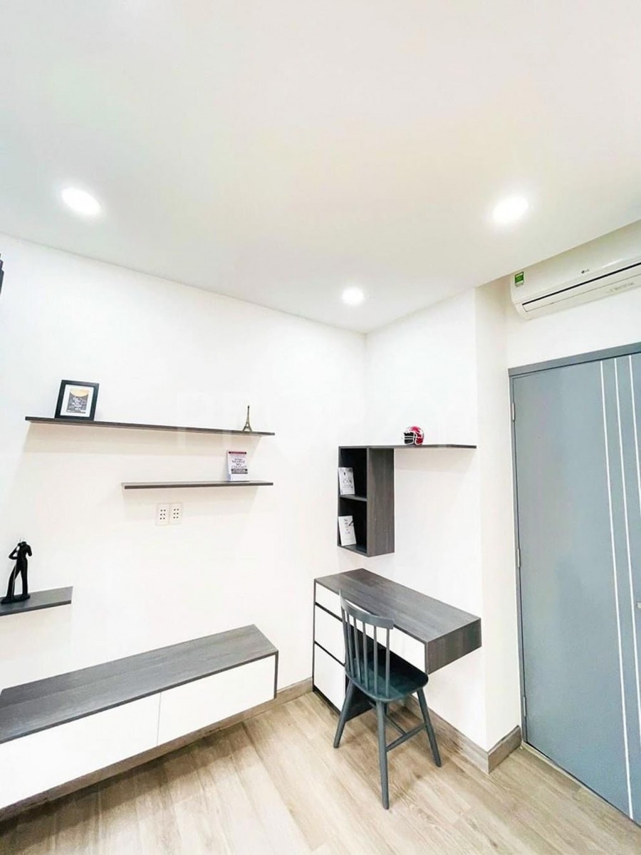 Covid bán nhà Quận 10 diện tích 41m2 ngang 4,3m 3 tầng đúc giá 5,5 tỷ
