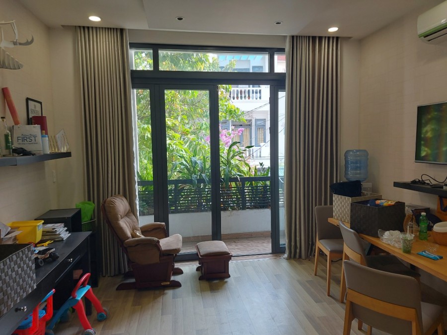 Nhà Mặt Tiền Kinh Doanh Cần Bán Nhanh Gía Rẻ 4m X 15m , 5 tầng giá bán 9.6 tỷ