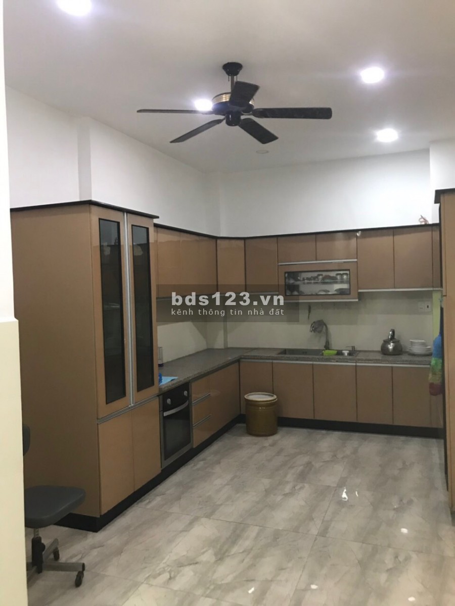 Cho Thuê Nhà Đường Tân Hương, Quận Tân Phú, diện tích sử dụng 6x20m, 3 lầu.