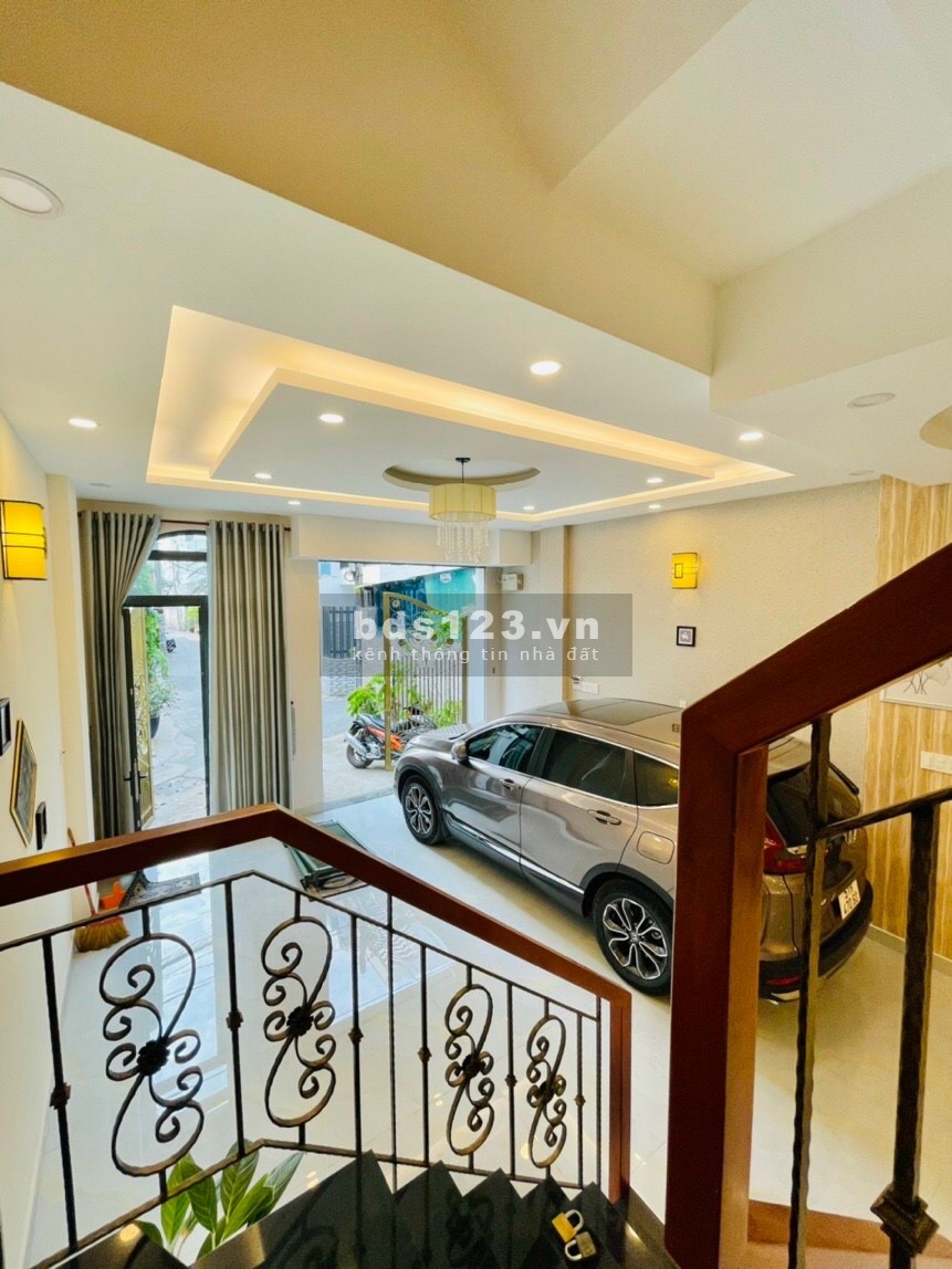 Cho Thuê Nhà Hồng Hà, Quận Tân Bình, diện tích sử dụng 8x18, 3 lầu