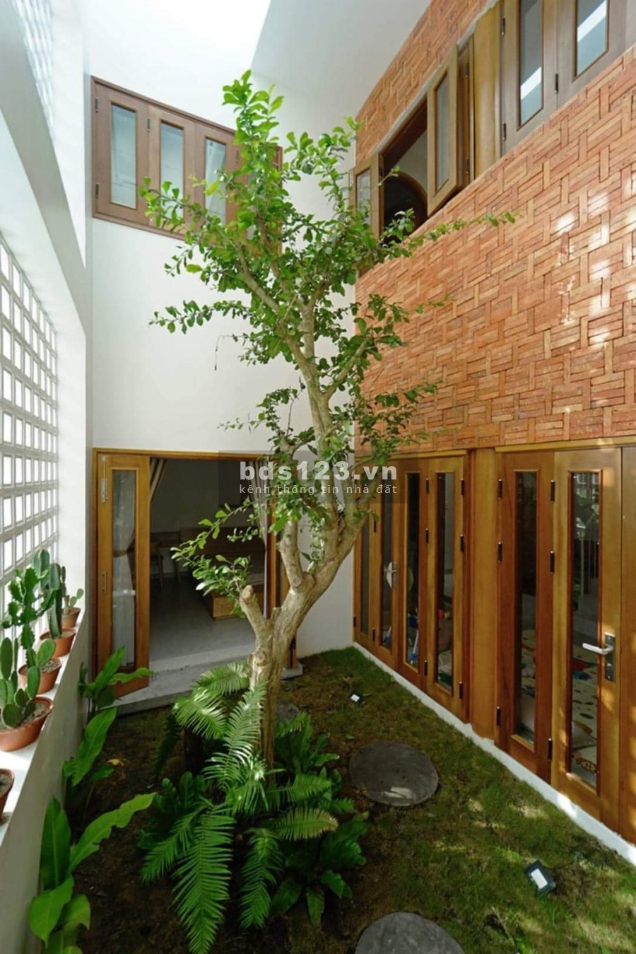 Cho Thuê Nhà Cityland Garden Hills, Quận Gò Vấp, DT: 12x20m, Hầm 3 lầu