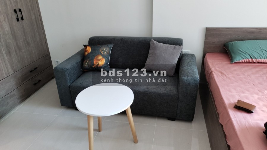 Cho thuê căn studio full đồ Vinhomes smart city, ban công lớn hường Đông Bắc