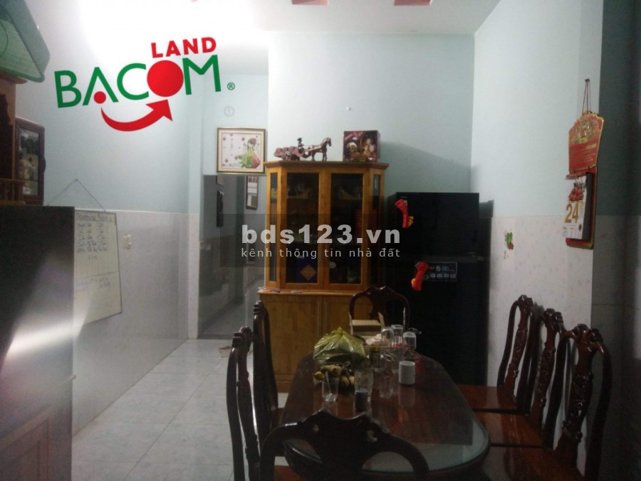 Bán nhà 1 trệt 2 lầu vòng xoay Tân Phong, dt 88m2, sổ riêng thổ cư 100%, giá chỉ 4.5 tỷ
