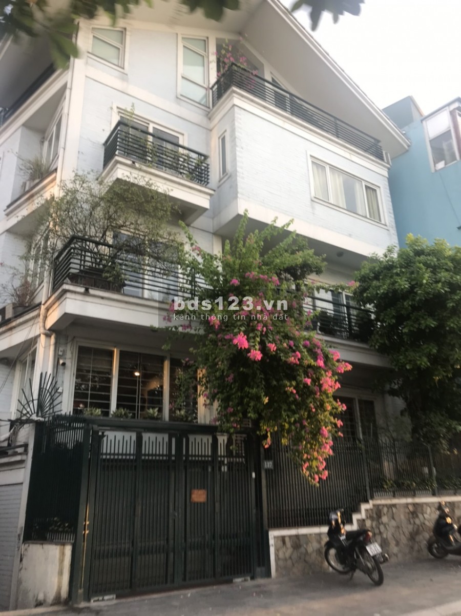 Giảm Sốc Chính Chủ Bán Biệt Thự Làng Yên Phụ Tây Hồ 226m View Hồ Đẳng Cấp