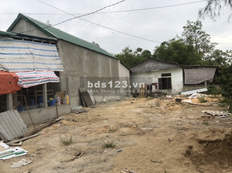 Đất đẹp cần bán, mặt tiền Vương Thừa Vũ, giá bán chỉ từ 1,4xx tỷ