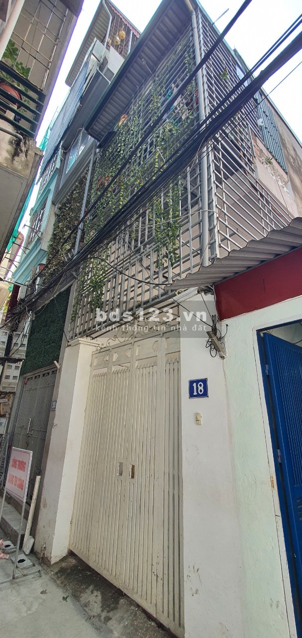 Bán nhà Hoàng Hoa Thám, 2 mặt ngõ, Thoáng trước sau, dt 47m2, giá bán 3.9 tỷ
