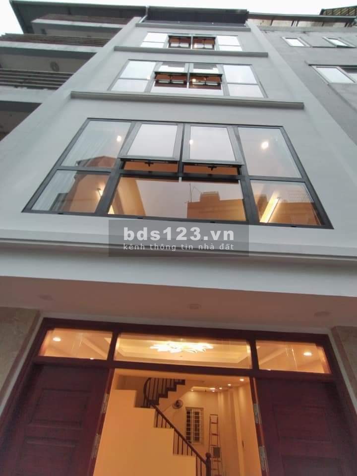 Bán nhà Lạc Long Quân, siêu phẩm Tây Hồ nhà mới siêu đẹp 5 tầng 7 phòng ngủ, 15m ra ô tô tránh