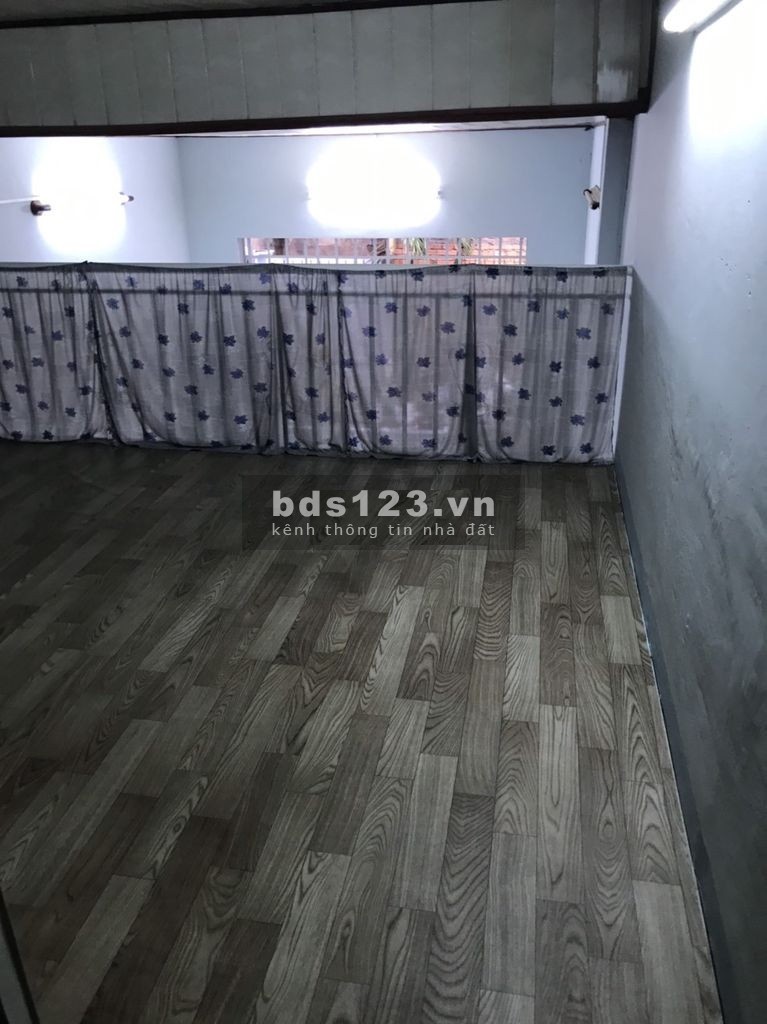 Nhà hẻm xe hơi Nguyễn Hữu Tiến, dt 4x16m, trệt, lửng, 3PN, nhà mới