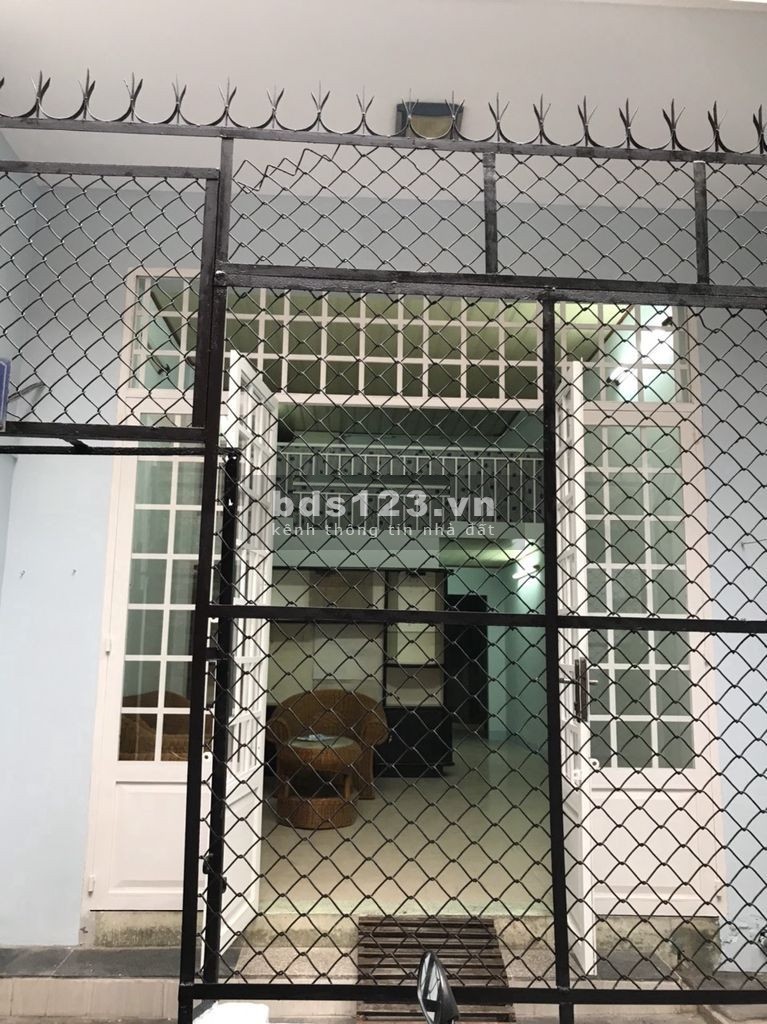 Nhà hẻm xe hơi Nguyễn Hữu Tiến, dt 4x16m, trệt, lửng, 3PN, nhà mới