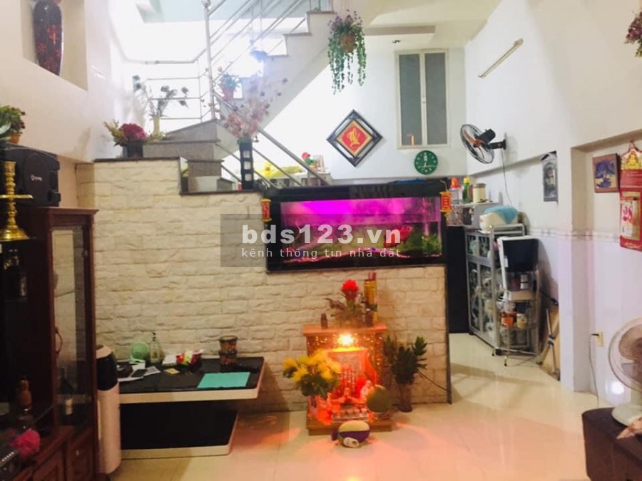 Bán nhà diện tích rộng nhà nguyên căn đẹp, diện tích sử dụng 50m2, giá 3.95 tỷ