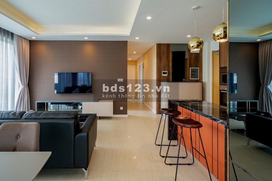 Cần bán căn hộ 3 pn, dt 124m2, tại Diamond Island, view trực diện sông Sài Gòn, Bitexco, full nội thất cao cấp