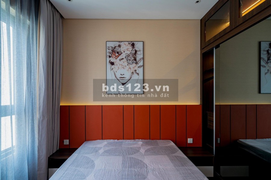 Cần bán căn hộ 3 pn, dt 124m2, tại Diamond Island, view trực diện sông Sài Gòn, Bitexco, full nội thất cao cấp