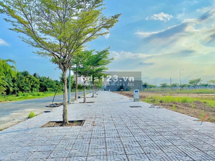 Bán gấp 2 lô đất thổ cư, sổ hồng riêng, giá tốt ngay bệnh viện Chợ Rẫy II công chứng ngay