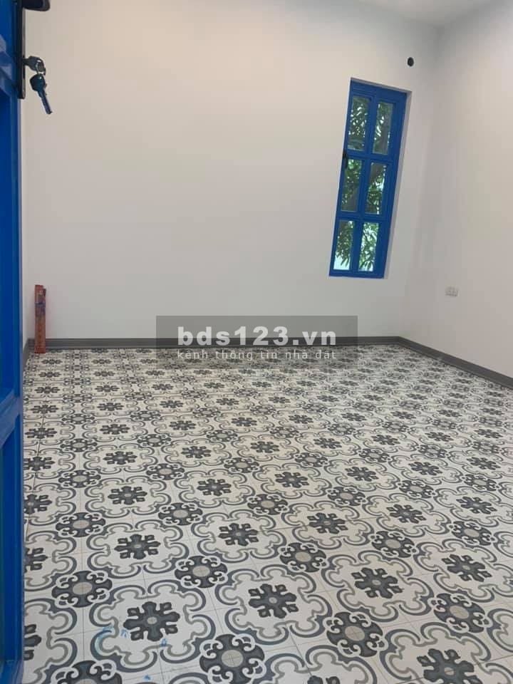 Bán nhà nguyên căn đẹp Thượng Thanh, dt 63m2, giá 3.25 tỷ, 2 tầng đúc, sổ đỏ