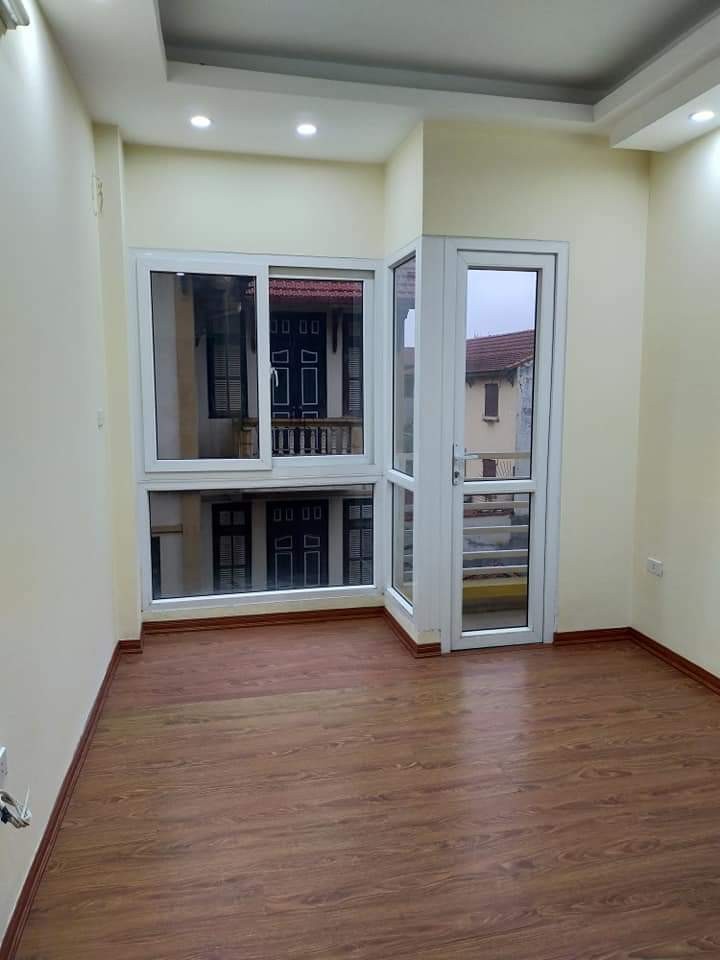 Bán nhà Minh Khai giá rẻ tầm tiền hiếm, trung tâm, nhà đẹp ở ngay, giá 2.1 tỷ