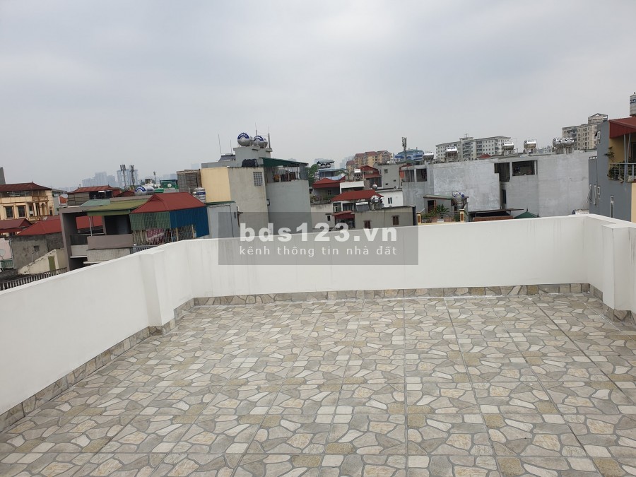 Cần tiền bán gấp phố Định Công ngõ thông gần hồ ô tô đỗ 20m, còn mới, tặng nội thất