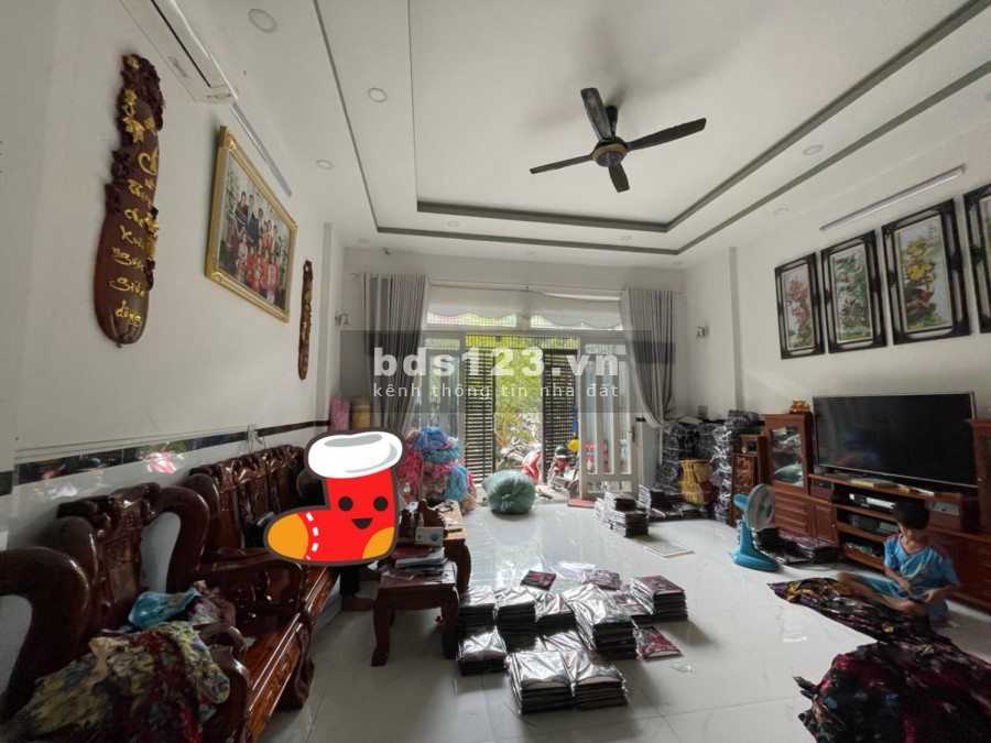 Covid Giảm Sâu hơn 1 tỷ Nhà Đẹp 4 Tầng Hẻm xe hơi rộng 8m Lưu Hữu Phước Quận 8