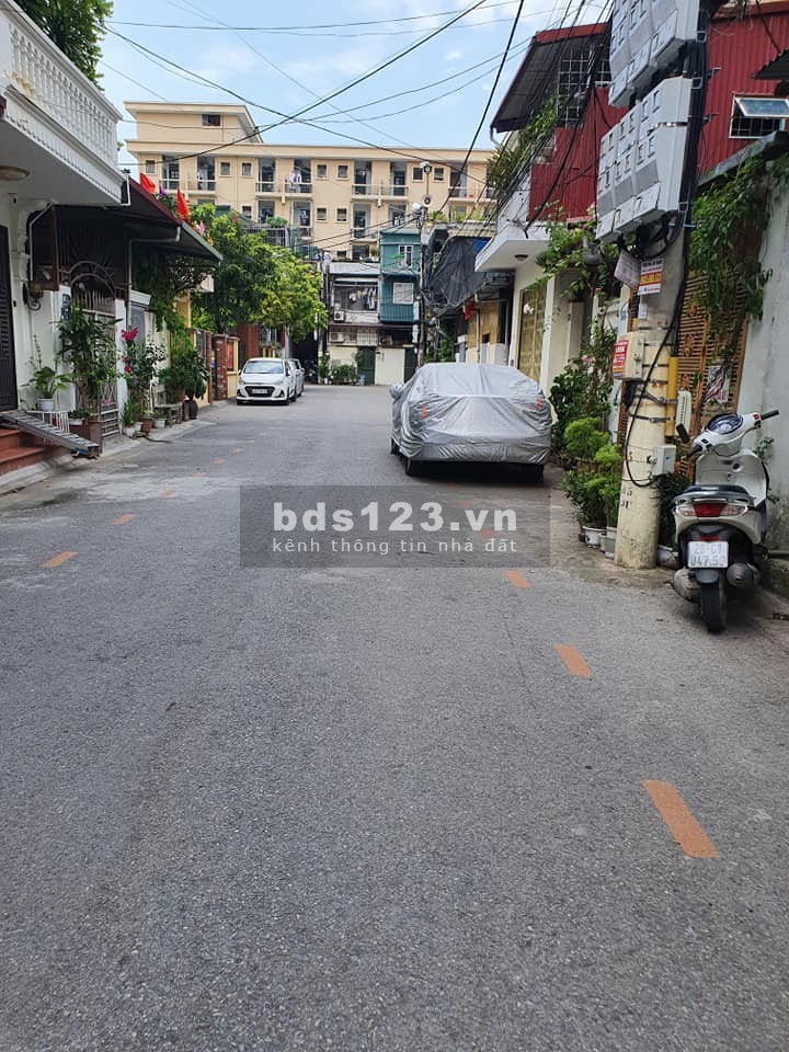 Bán nhà tập thể tầng 1 kinh doanh, phân lô quân đội. dt 70m2, giá 1.8 tỷ