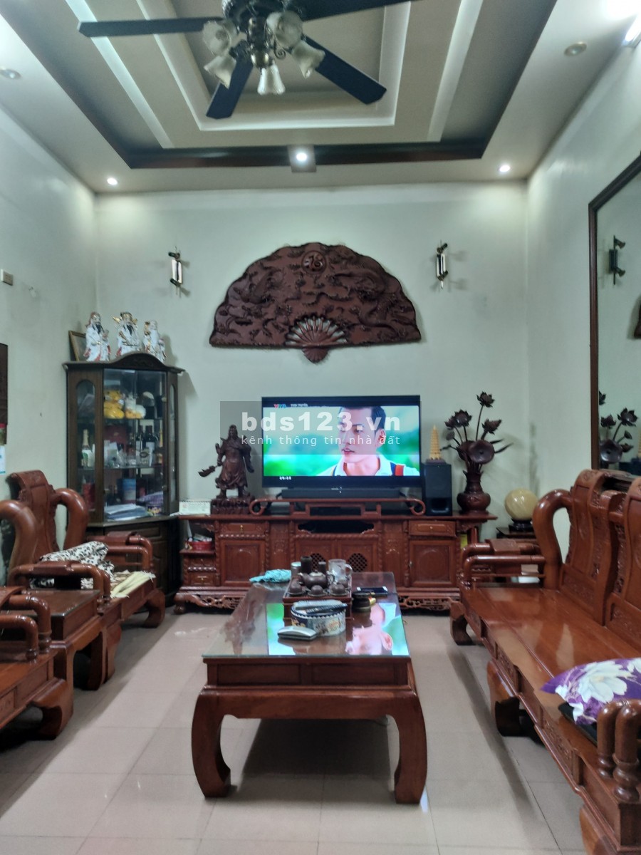 Bán nhà Ngõ 120 Hoàng Quốc Việt, Cầu Giấy, Phân lô, Gara Ôtô. Nhỉnh 10 tỷ