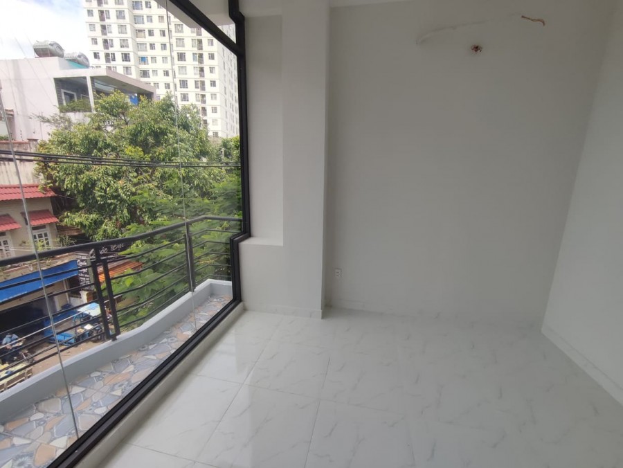 Nhà nguyên căn đẹp mặt tiền Thạch Lam deiẹn tích 5*10 gía đẹp 11,5 tỷ, thương lượng