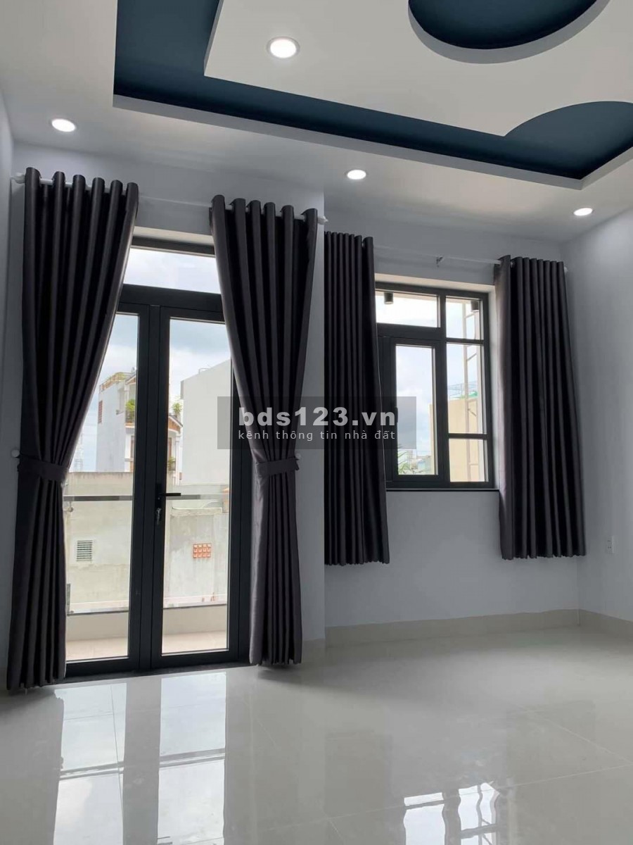 Nhà chính chủ, sổ hồng riêng xây 2 lầu mới tại Quận 12 giá bán nhanh 2,42 tỷ