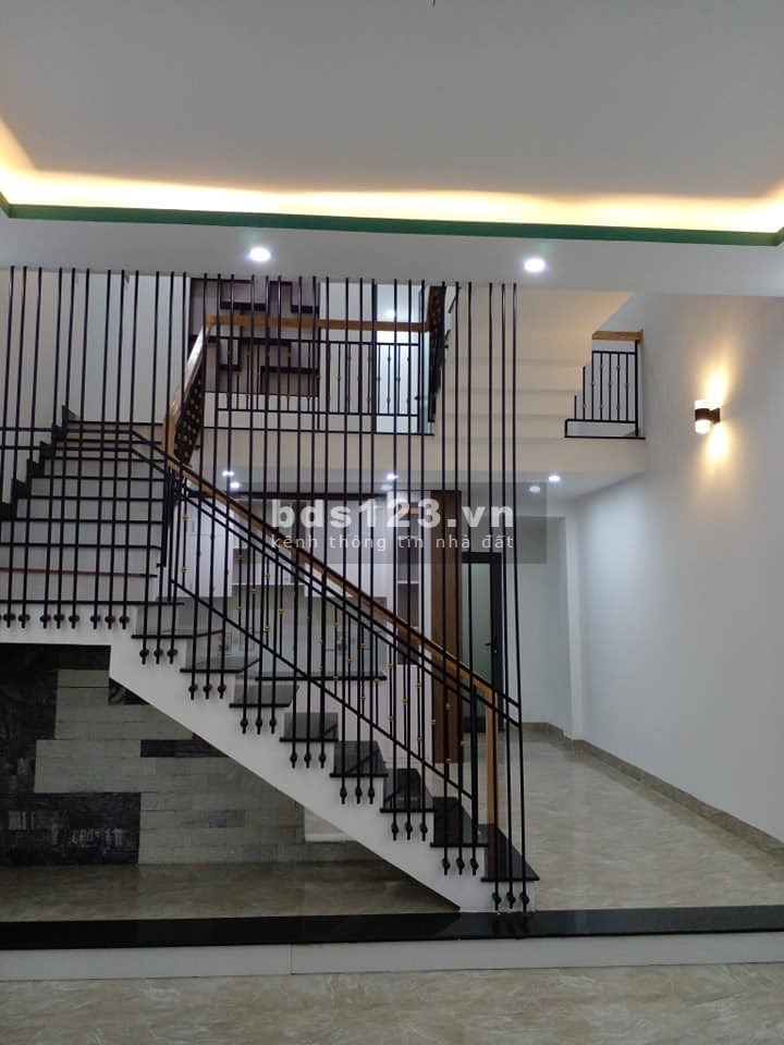 Bán nhà 3 tầng mới đẹp mặt tiền Gò Nảy 12, Hòa Minh, Liên Chiểu, Đà Nẵng