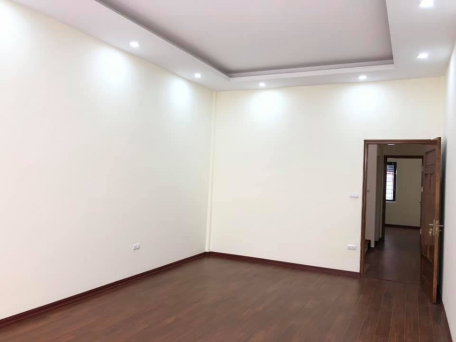 Bán nhà Hoàng Văn Thái 65m2, gần ô to, mới đẹp, long lanh, thoáng trước sau giá nhỉnh 6 Tỷ