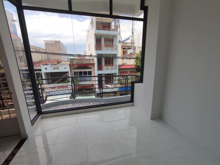 Nhà nguyên căn đẹp mặt tiền Thạch Lam deiẹn tích 5*10 gía đẹp 11,5 tỷ, thương lượng