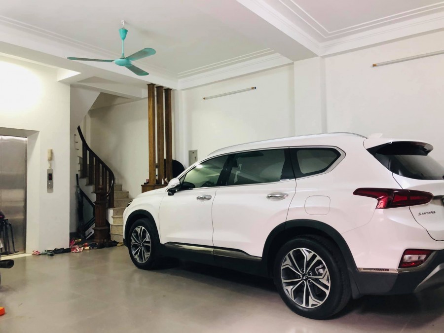 Nhà đẹp Hàm Nghi 6 tầng thang máy, nhà mới xây căn góc 2 mặt thoáng, gara ô tô 2 xe 7 chỗ.