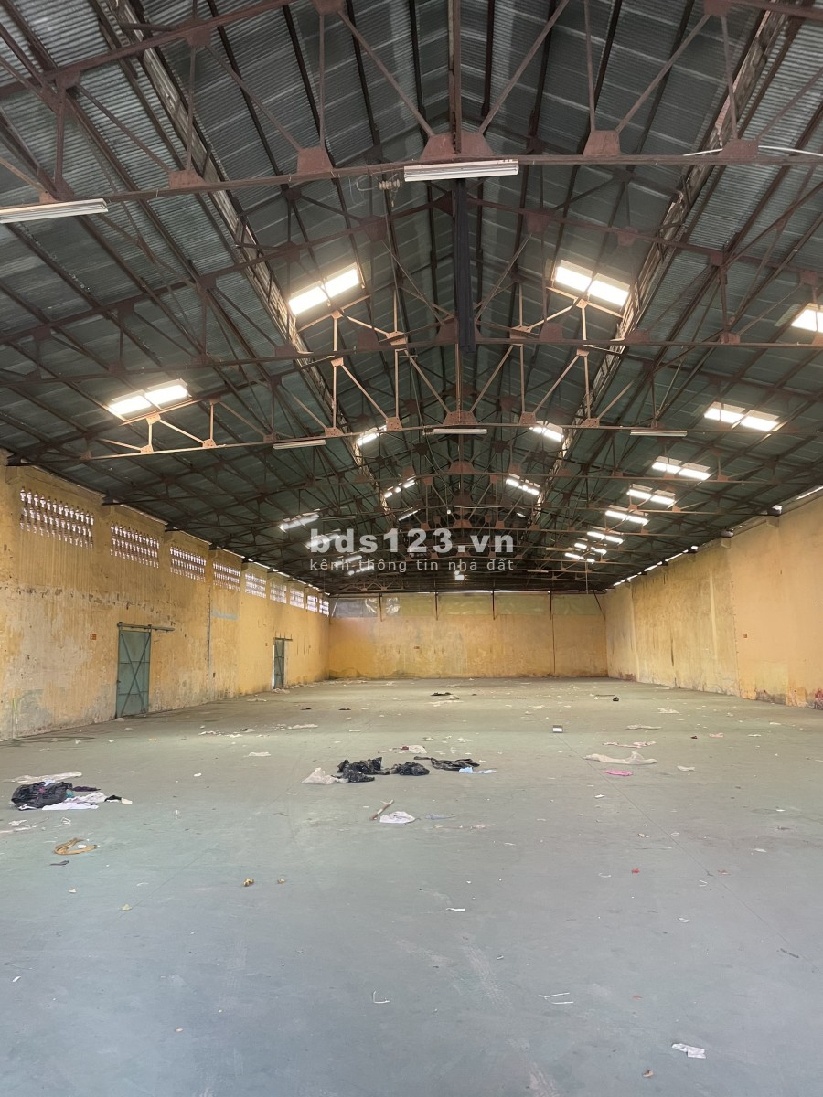 Cho thuê kho xưởng 1000m2- 1500m2 mặt tiền Bến Bình Đông Quận 8