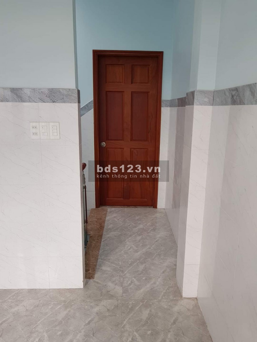 Khu Vip sân bay hiếm nhà bán hẻm xe hơi Hậu Giang, đúc 3 tầng, giá 8.1 tỷ
