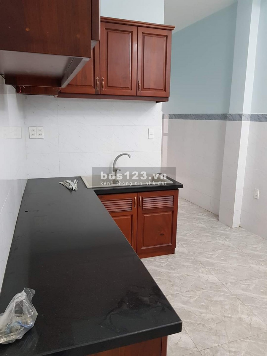 Khu Vip sân bay hiếm nhà bán hẻm xe hơi Hậu Giang, đúc 3 tầng, giá 8.1 tỷ