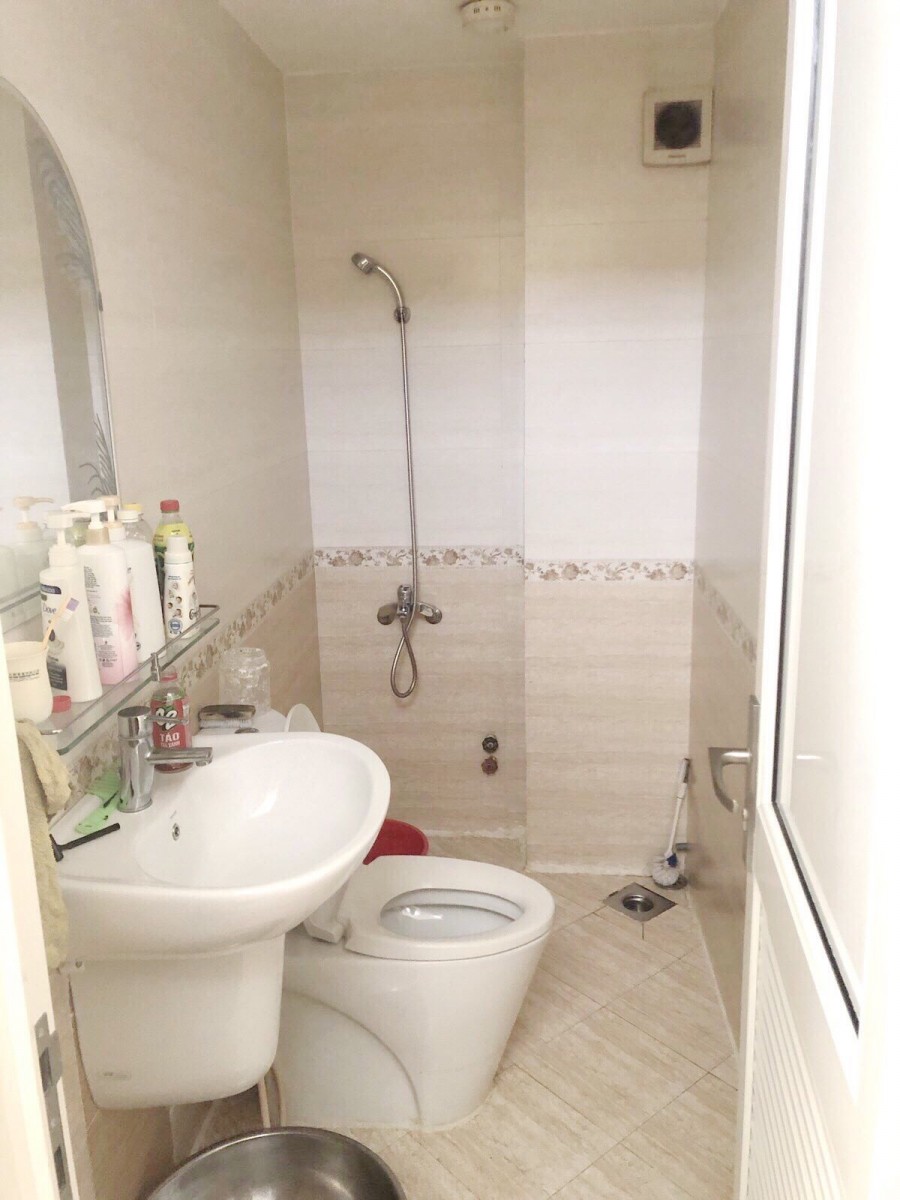 Nhà căn góc, hẻm xe tải, 4 tầng (4.5*13m) gần mặt tiền đường Hưng Phú P10 Q8