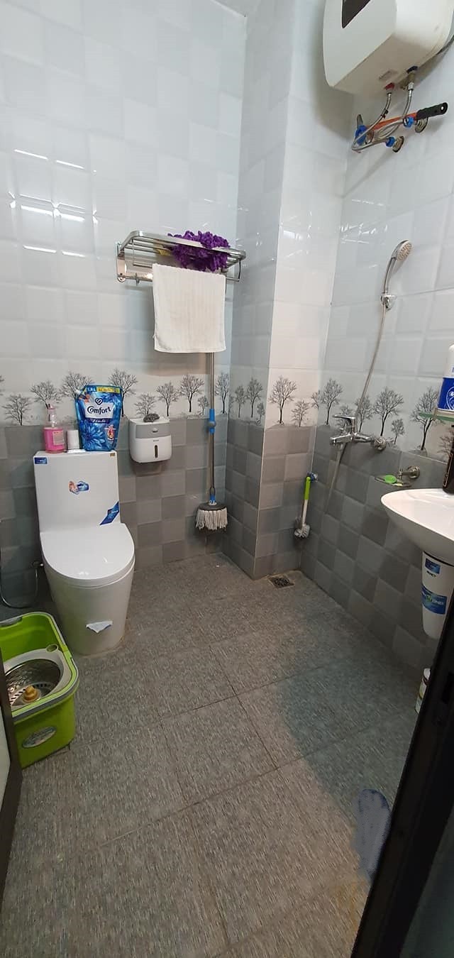 Nhà phố Trần Thái Tông, Cầu Giấy, DT: 33m2. 6T, Kinh doanh. Giá hơn 4 tỷ