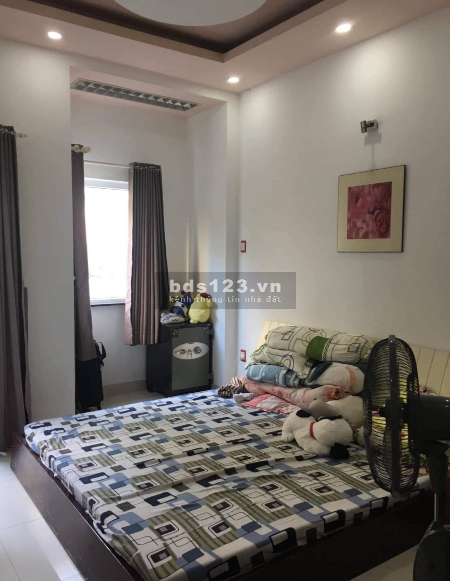 220m2 4PN 4WC 3tầng Đường 10m Đại Lộ 3 Tháng 2 Q10 Chỉ 15 Tỉ 480tr 0908330490