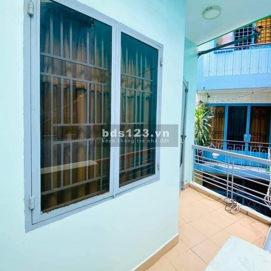 Bán nhà 4 tầng 3 mặt thoáng mát chỉ 3.8 tỷ, nhà ngay chợ Bà Chiểu đường Lê Quang Định