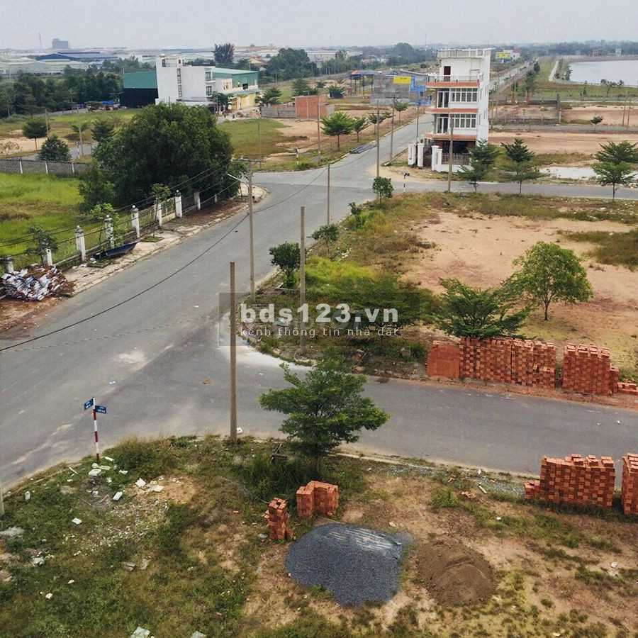 Bán gấp 2 lô đất thổ cư, sổ hồng riêng, giá tốt ngay bệnh viện Chợ Rẫy II công chứng ngay
