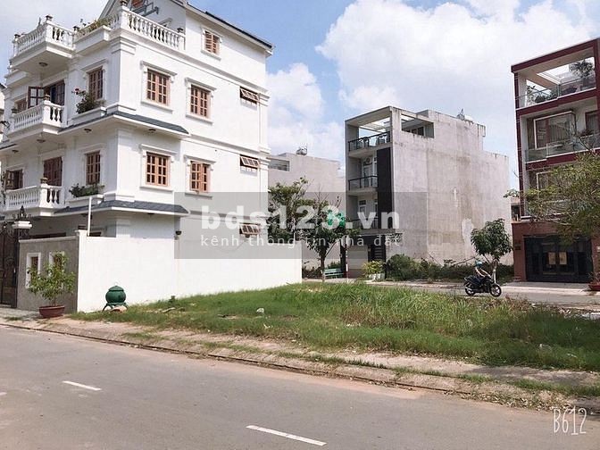 Hàng hiếm biệt thự đường Số 7 Tên Lửa, dt 10 x 20m Sổ Hồng Riêng Giá Rẻ