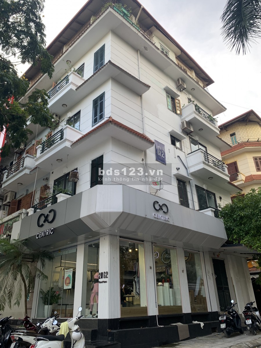 Bán biệt thự Tây Hồ Tây 230m2, xây 5 tầng đúc bê tông độc bản view hồ lh 0969040000