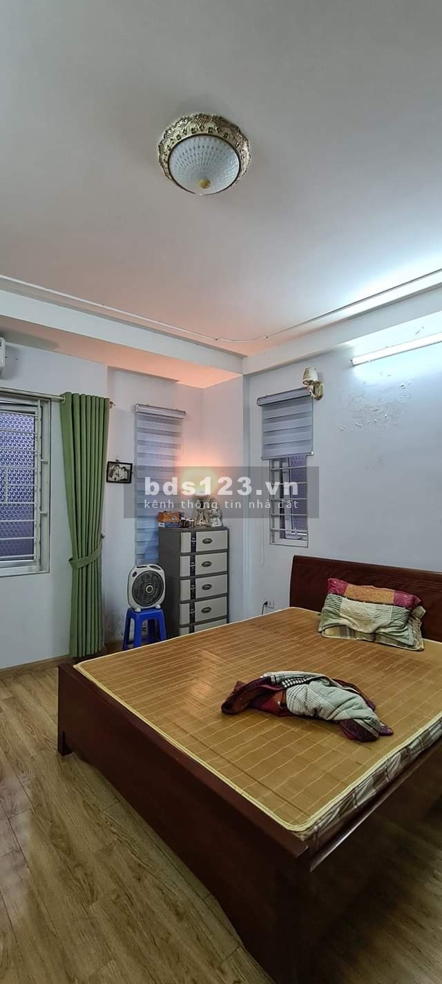 Bán nhà lô góc Phan Đình Giót- La Khê, sổ đỏ vuông đẹp, giá 2.9 tỷ, lhcc