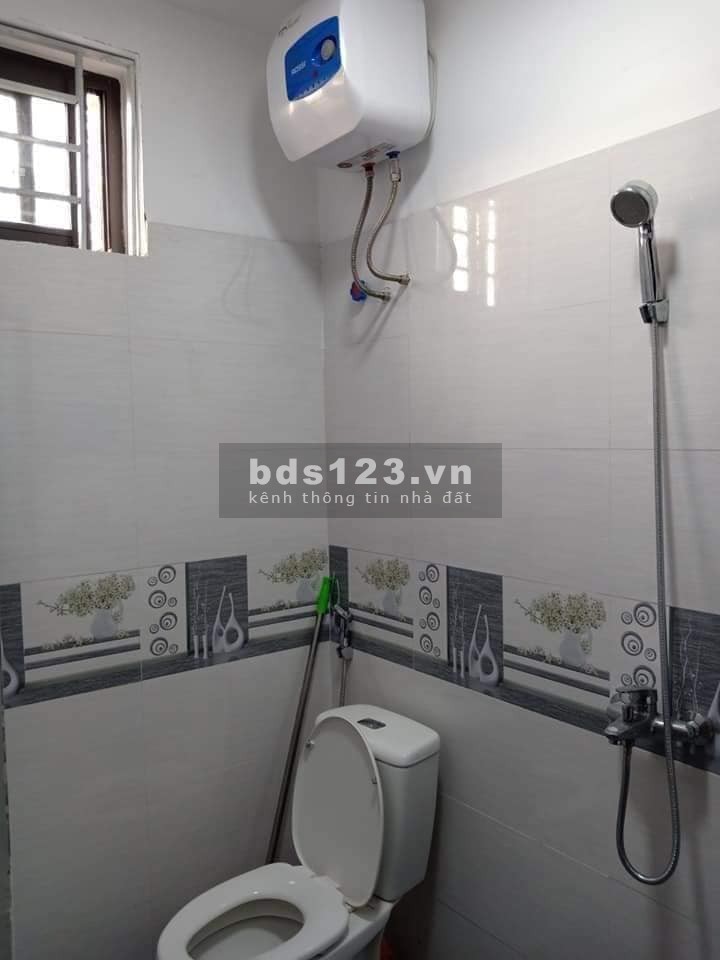 Gia đình cần bán nhà 35m2, 5 tầng, mặt tiền 4,3m, như mới, thoáng trước sau, full nội thất ở ngay tại Xuân Đỉnh