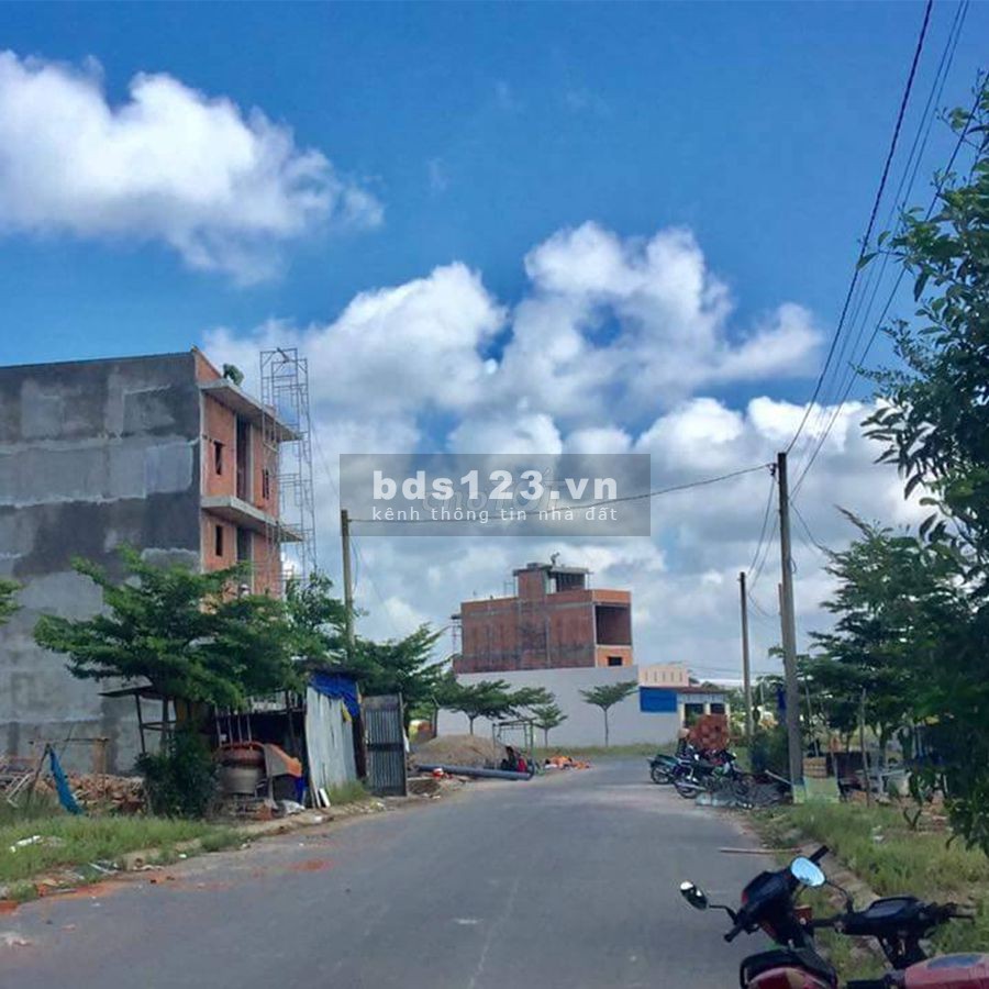 Bán gấp 2 lô đất thổ cư, sổ hồng riêng, giá tốt ngay bệnh viện Chợ Rẫy II công chứng ngay