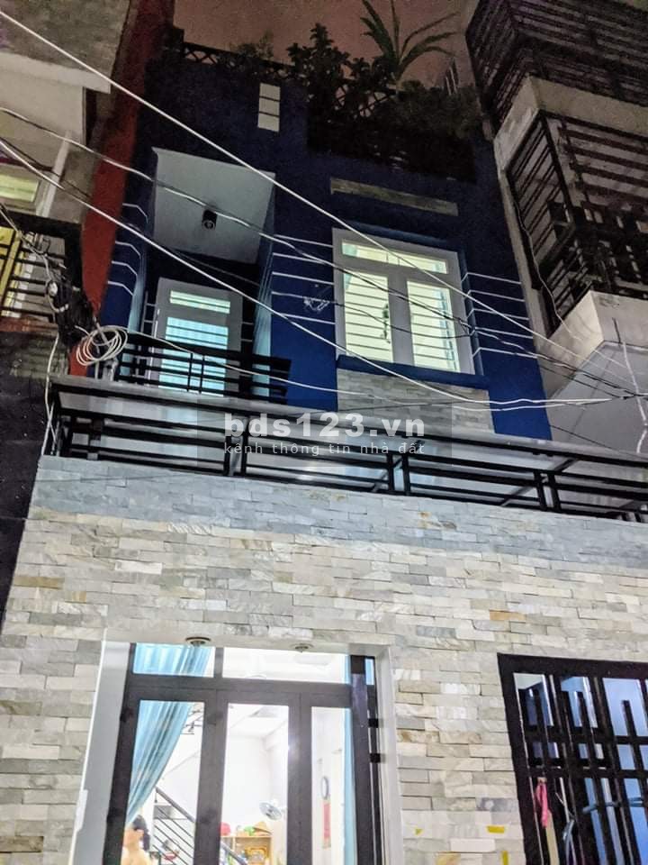 Bán Nhà Hẻm 329 Tân Hương, diện tích 64m2, 3 Tầng, Sân Thượng Thoáng Mát